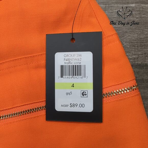 DKNY Mini Skirt Size 4 - Picture 2 of 5